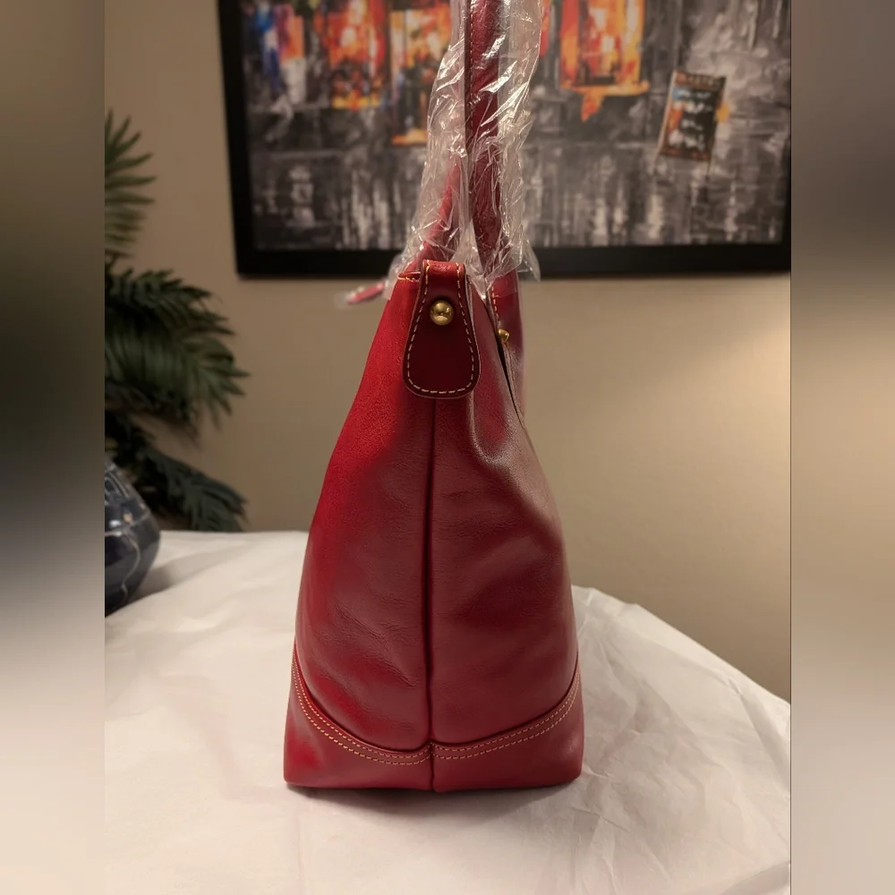 NWT! Dooney and Bourke Florentine Tulip Shopper Tote in RED - Picture 5 of 9